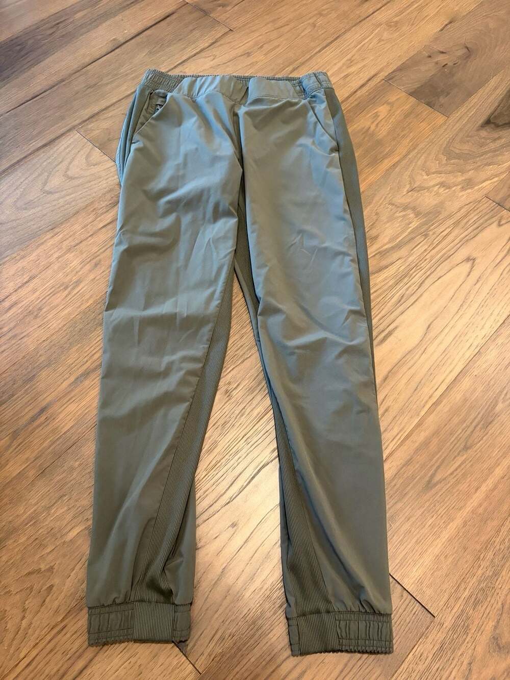 Athleta Brooklyn Jogger Women's Olive Green Size 8
